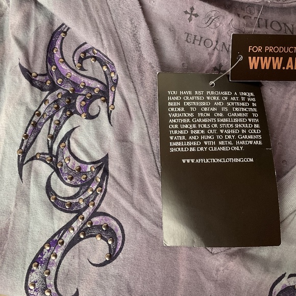 AFFLICTION Live Fast Ruched Sides Studs Detail V-Neck TEE NEW - Picture 13 of 16